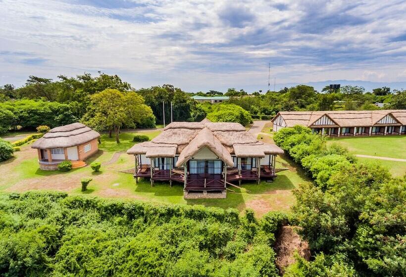 هتل Mweya Safari Lodge