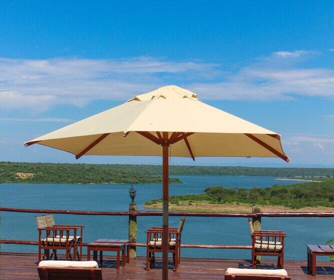 هتل Mweya Safari Lodge