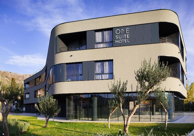 Hotel One Suite