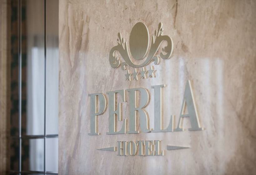 هتل Perla