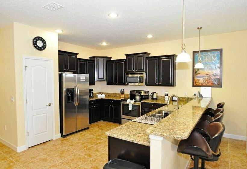 هتل Providence Ihr 3036