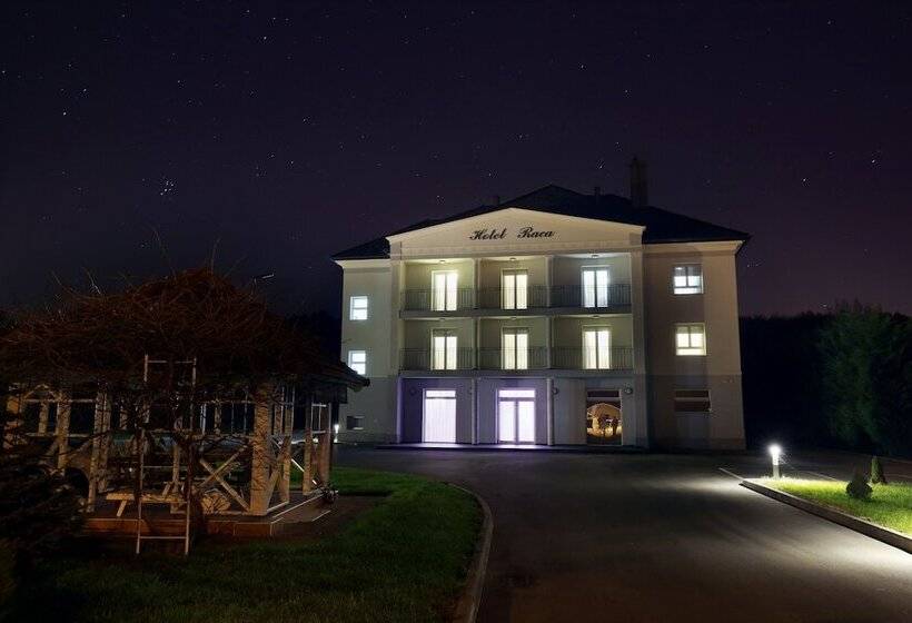 בית מלון כפרי Raca