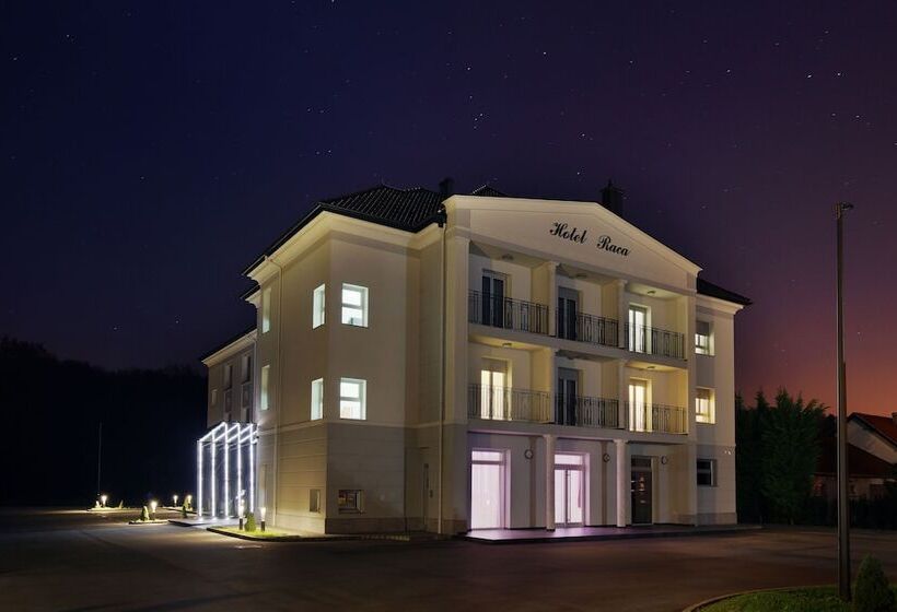 בית מלון כפרי Raca
