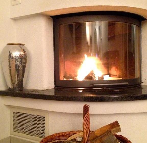 ホテル Residenz Ambassador A11