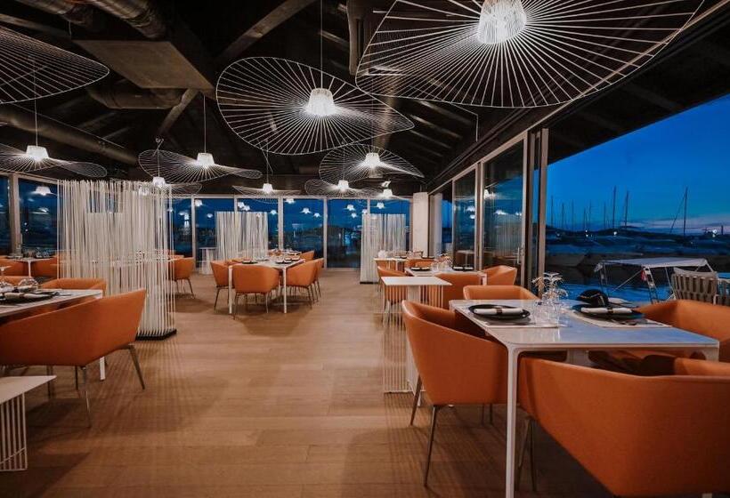 فندق Stomorin Marina Hramina