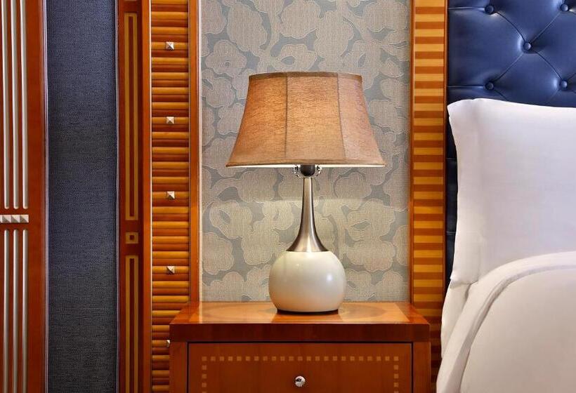 هتل The Ritz Carlton Jeddah