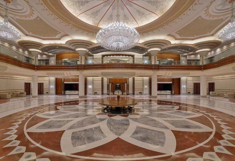 هتل The Ritz Carlton Jeddah