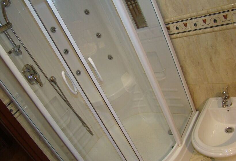 בית מלון כפרי Vila Ariston