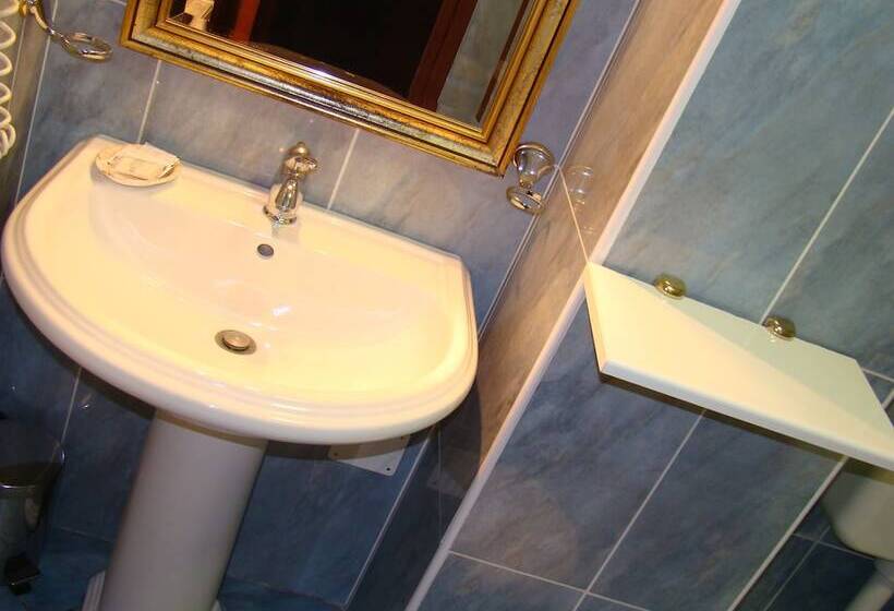 בית מלון כפרי Vila Ariston