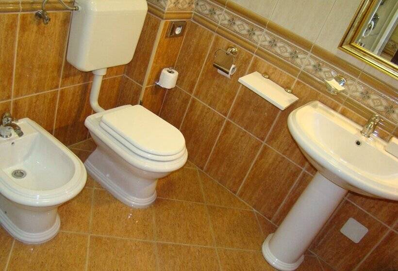 בית מלון כפרי Vila Ariston