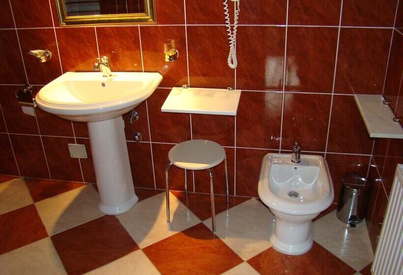 فندق Vila Ariston