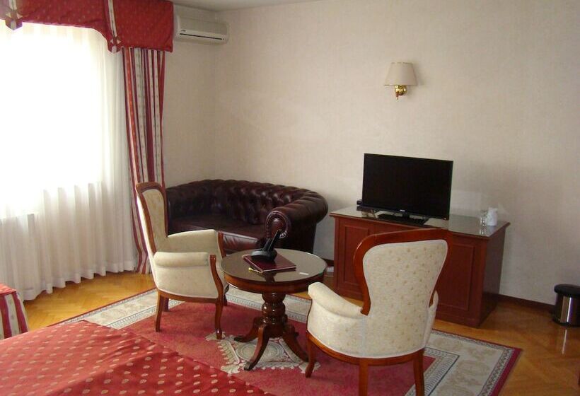 فندق Vila Ariston