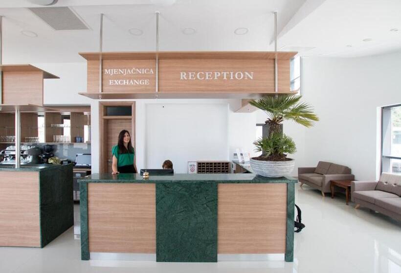 فندق Villa Paradiso 2