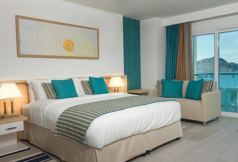 فندق Doubletree By Hilton Mazatlan