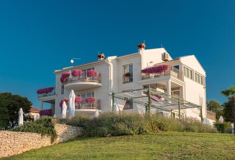 Villa Stefanija Small Boutique Hotel&restaurant