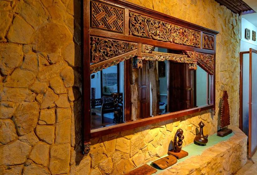 هاستل Ayo Homtel