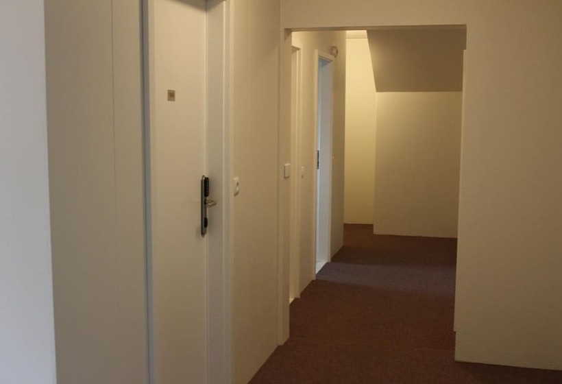 هاستل North Star Guesthouse Olafsvik