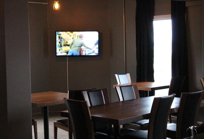 هاستل North Star Guesthouse Olafsvik