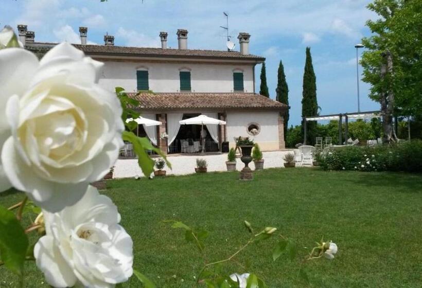 ベッドアンドブレックファースト Locanda Antico Casale Cesenatico