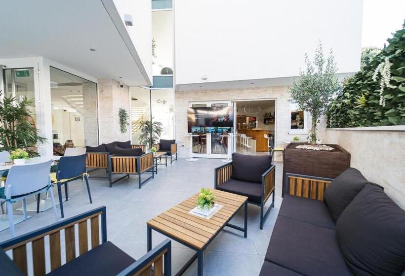 مبيت وإفطار Basilica Hotel By Mercado