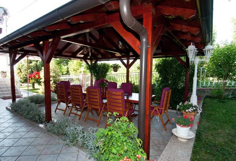 Bed & Breakfast Villa Klara