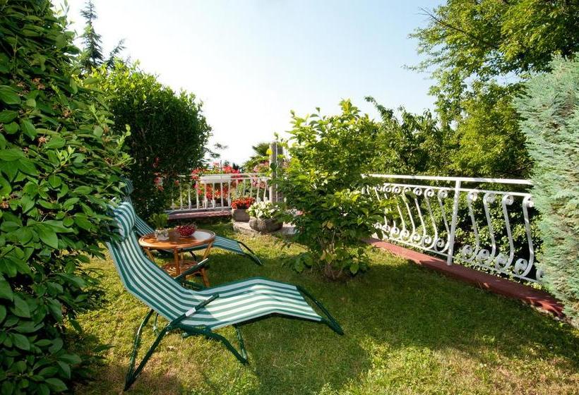 Bed & Breakfast Villa Klara