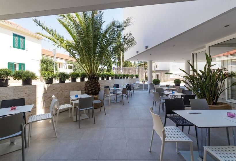 مبيت وإفطار Basilica Hotel By Mercado