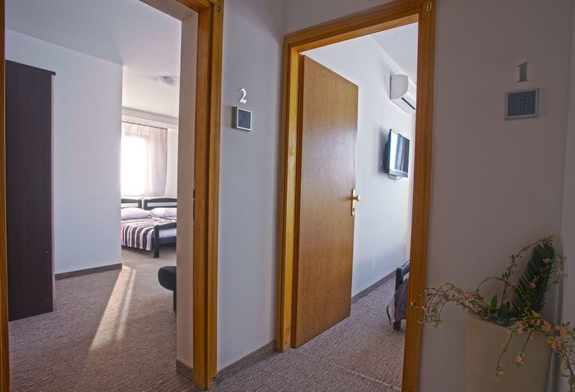 צימר London Rooms Zagreb Airport