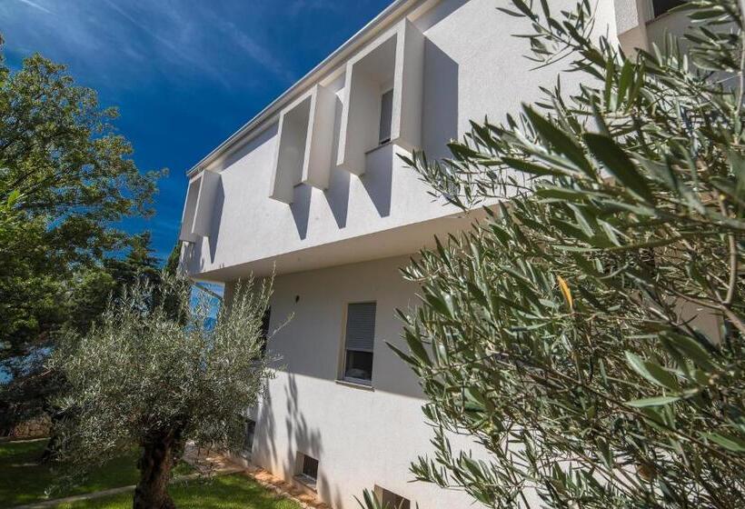 민박 Rocky Beach Rooms