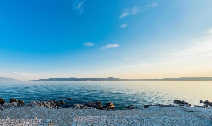 민박 Rocky Beach Rooms