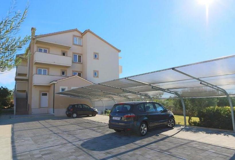 Bed & Breakfast Jugo