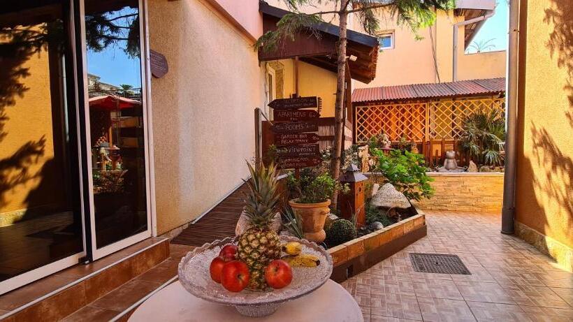 Bed & Breakfast Villa Adriana