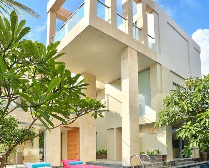 Echo Beach Designer Apartment