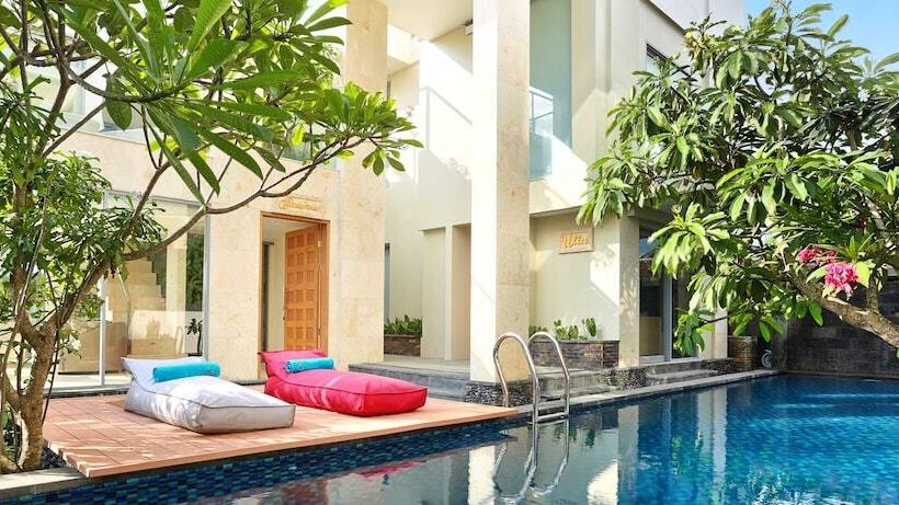 Echo Beach Designer Apartment