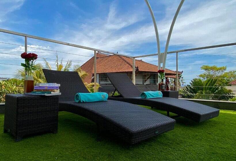 Echo Beach Designer Apartment