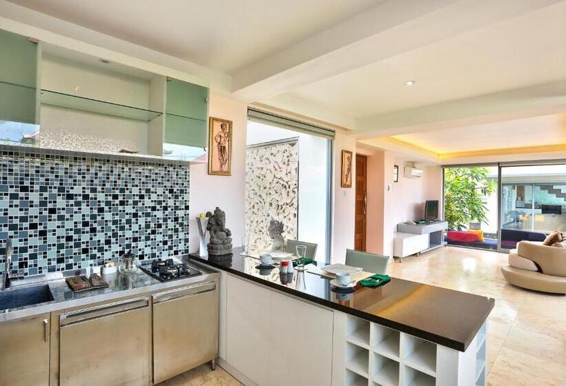 Echo Beach Designer Apartment