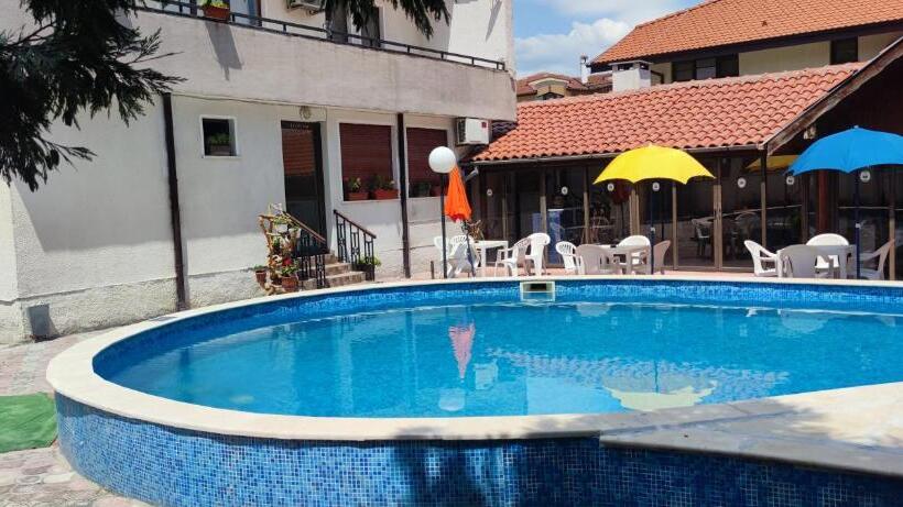 Family Hotel Saint Peter