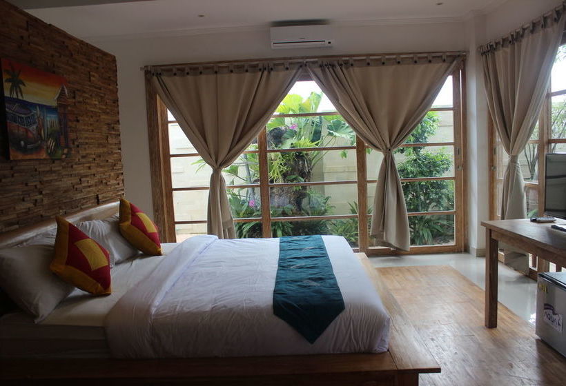 فندق فئة نجمة واحدة Kedungu Surf Camp
