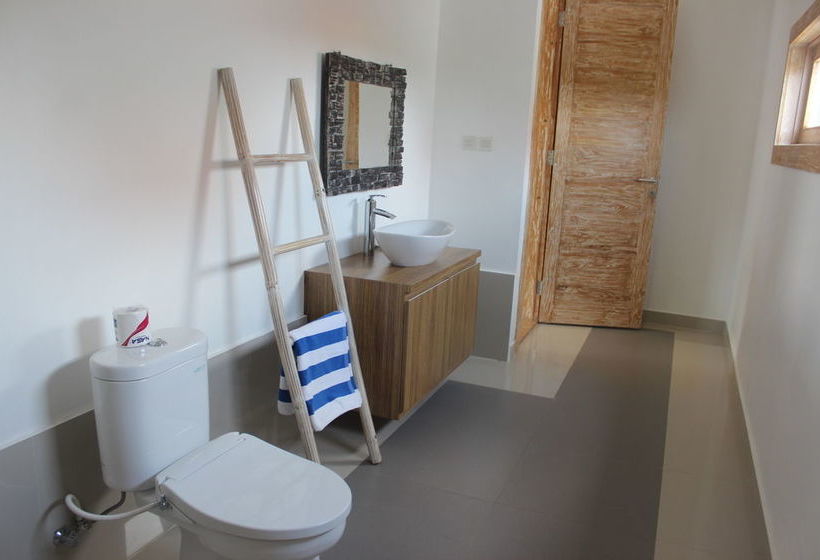 פונדק Kedungu Surf Camp