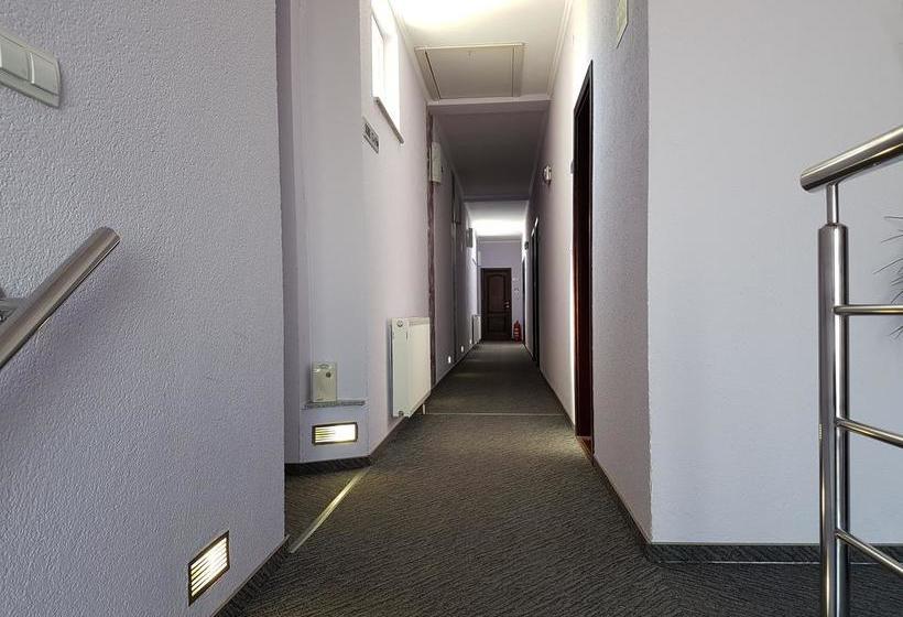 Hostel Kristal