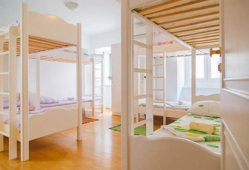 Hostel Marinero   Adults Only