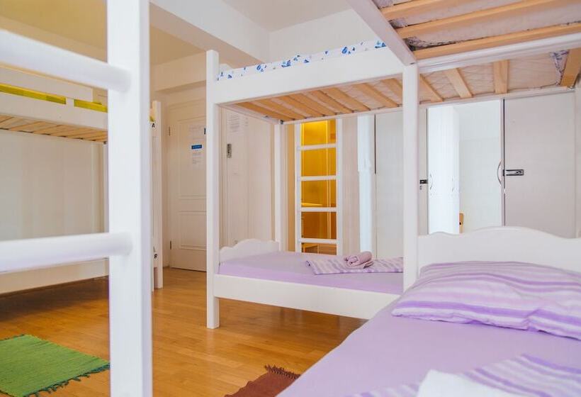 Hostel Marinero   Adults Only