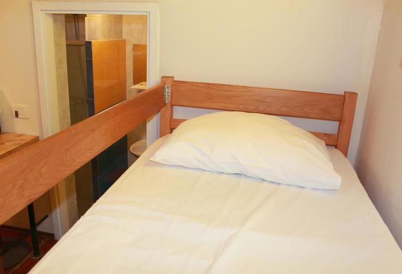 Hostel Quasimodo Adults Only