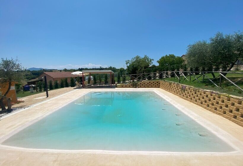 هتل Agriturismo Privato La Casa Del Sole