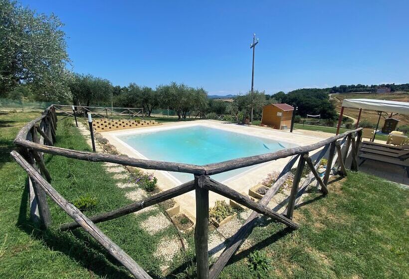 هتل Agriturismo Privato La Casa Del Sole