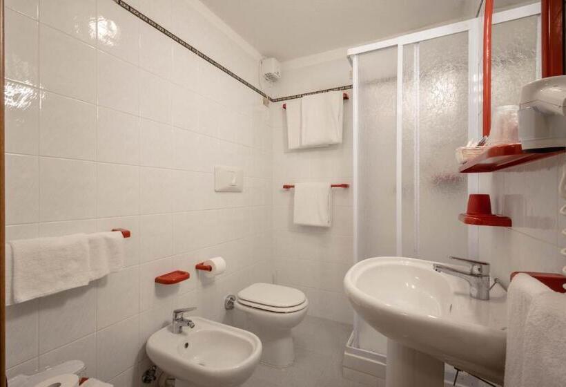 בית מלון כפרי Albergo Gran Paradiso