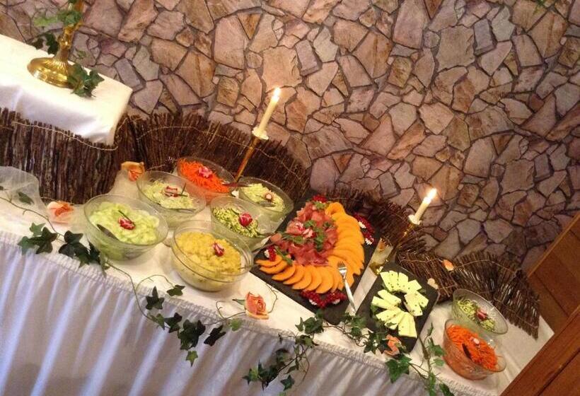 ホテル Almrefugio