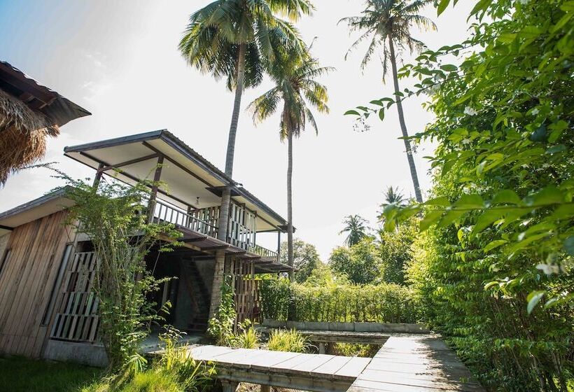 هتل Chababaancham Resort