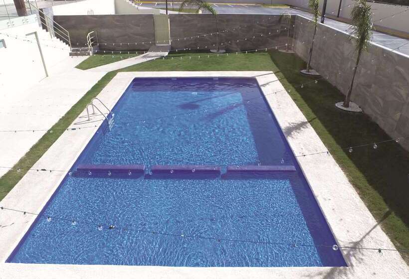 Chn Hotel Monterrey Aeropuerto, Trademark By Wyndham