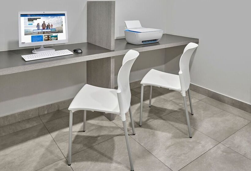 فندق City Express Junior By Marriott Tuxtepec